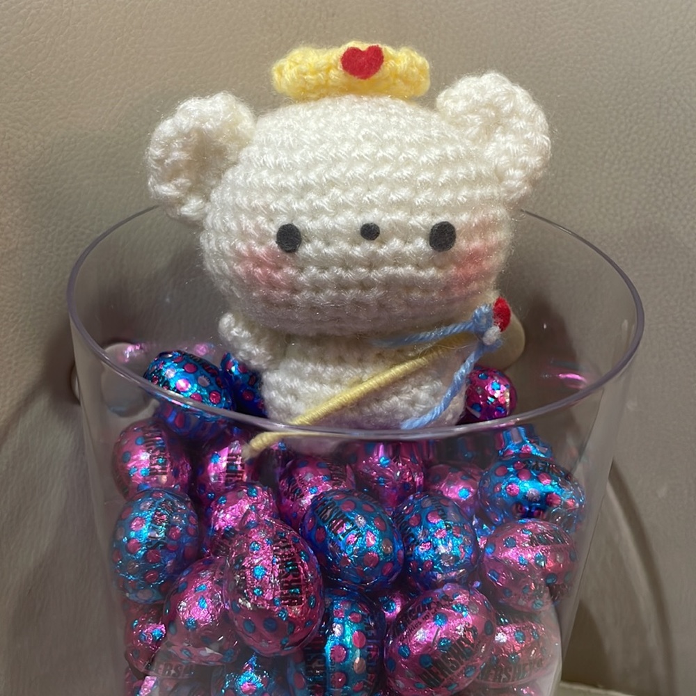 Crochet Bear Queen of Hearts - Picture 6 of 6